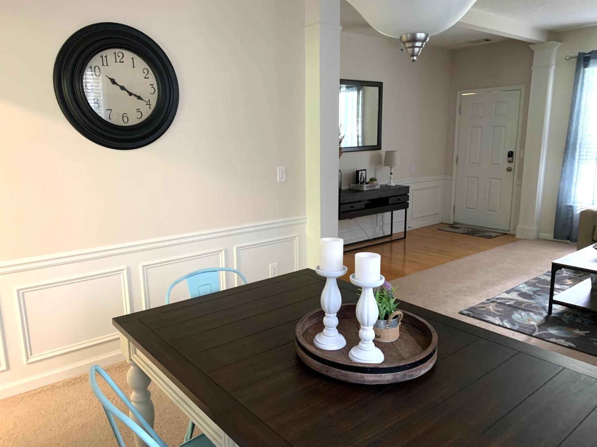 Enjoy This Amazing Home With Porch & Grill Near Dt Woodstock Phòng bức ảnh